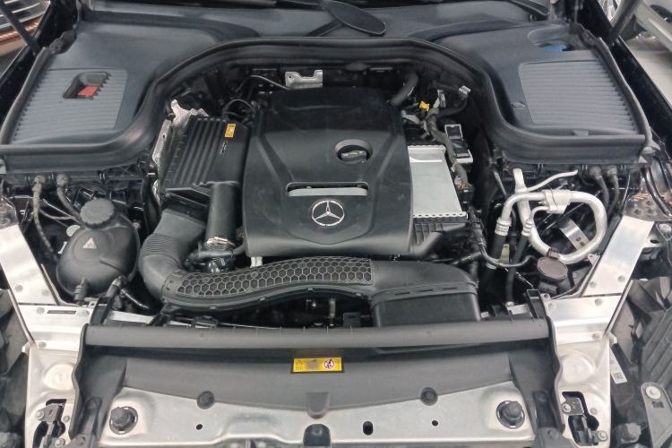 Used Mercedes-Benz GLC 2017 GLC 260 4MATIC Luxury Model
