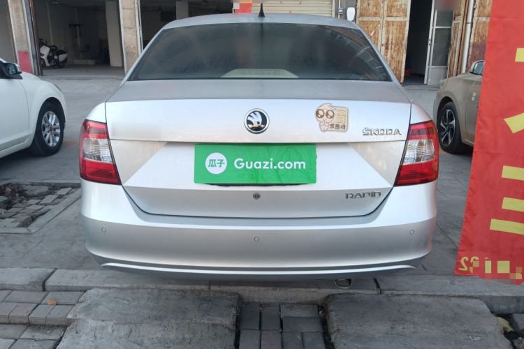 Used Skoda Rapid 2015 1.6L Automatic Smart Selection Model