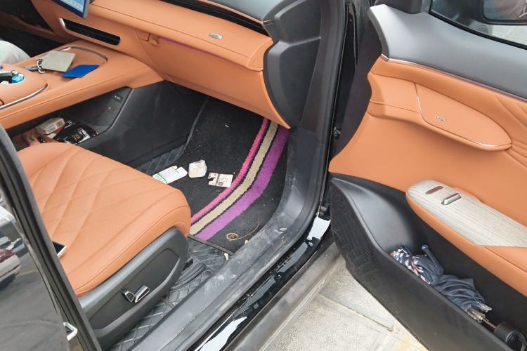 Used  S07 2023 200Max Range-Extended Version
