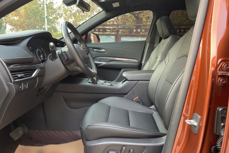 Used Cadillac XT4 2018 28T Two-Wheel Drive Tech Version
