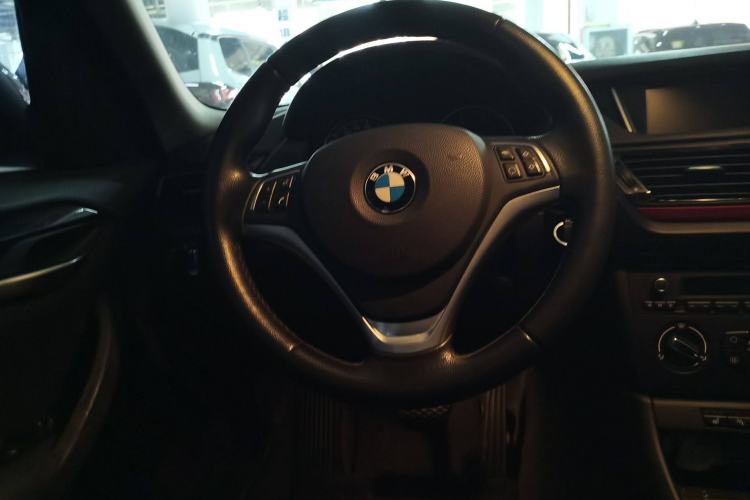 Used BMW X1 2015 sDrive18i Fashion Upgrade Edition