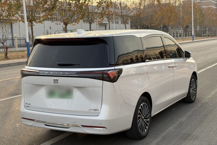 Used Buick GL8 New Energy 2025 Lu Shang Luxury Edition 7-Seater

