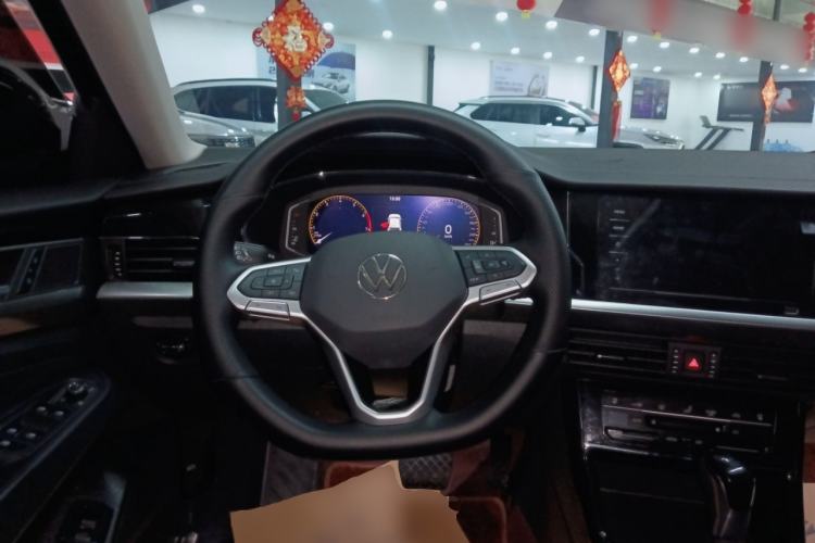 Used Volkswagen Passat 2025 Premium Version 380TSI Dragon Edition
