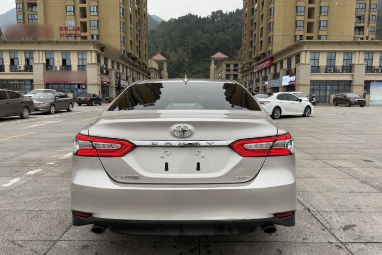 Used Toyota Camry 2021 2.0G Luxury Edition
