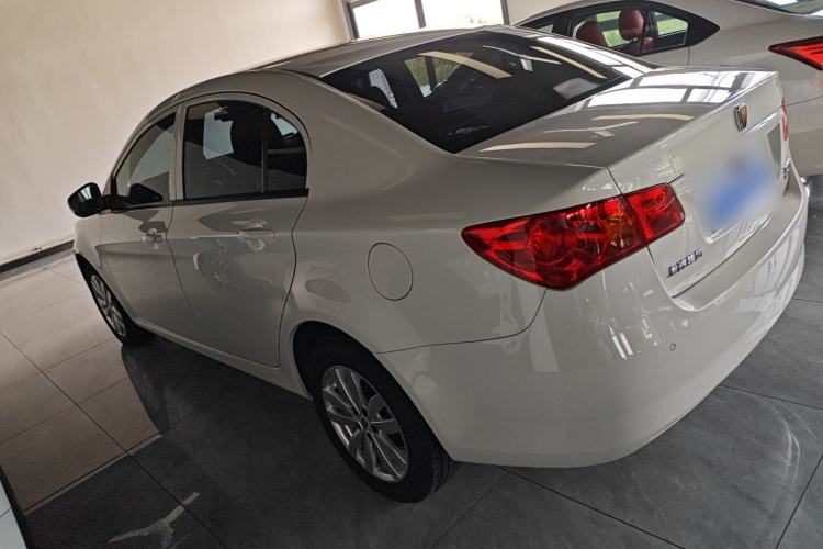 Used Roewe 350 2015 1.5L Automatic Luxury Sunroof Edition
