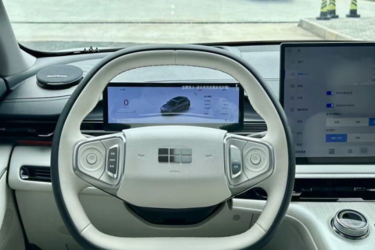 Used  E5 2024 530km Starship Edition
