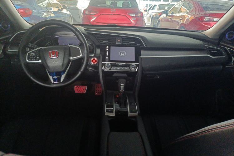 Used Honda Civic 2016 220TURBO CVT Luxury Edition
