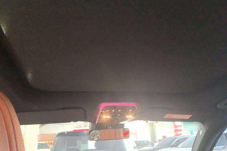 Used Mercedes-Benz GLC 2023 Facelift GLC 260 L 4MATIC Dynamic Version 5 Seats
