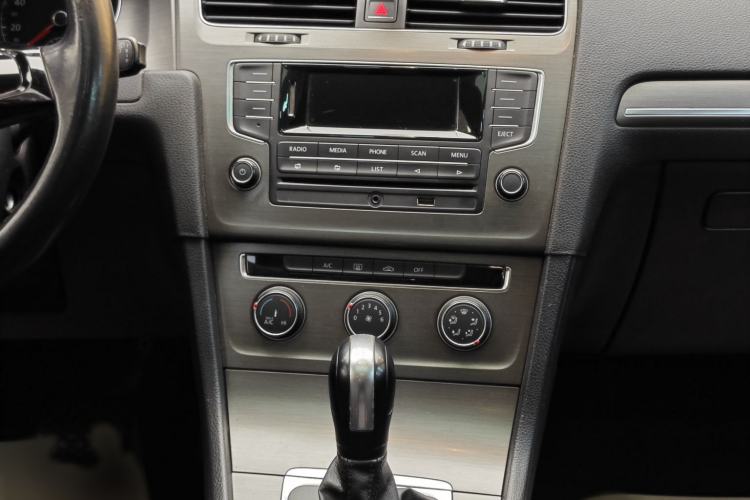 Used Volkswagen Golf 2015 1.6L Automatic Comfort Model
