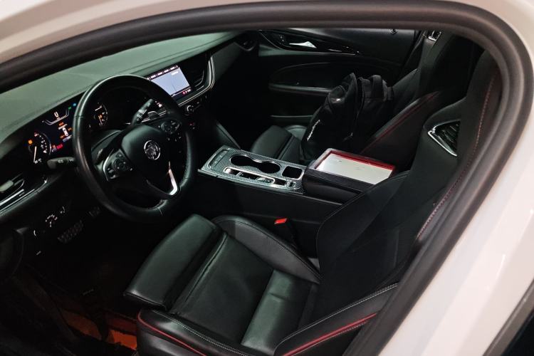 Used Buick Regal 2020 GS 28T Elite Model