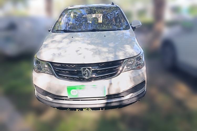 Used Baojun 730 2016 Revised Version 1.5L Manual Standard Model 5 Seats
