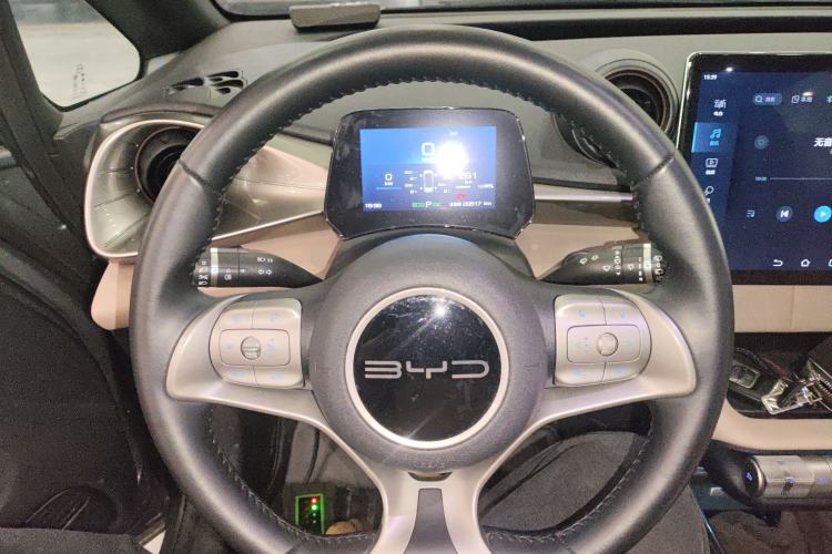 Used BYD Dolphin 2023 420 km Fashion Edition