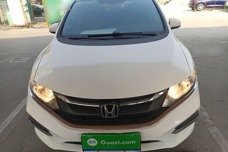 Used Honda Jade 2017 1.8L automatic Comfort version 5 seats
