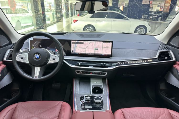 Used BMW X5 2023 xDrive 30Li M Sport Package
