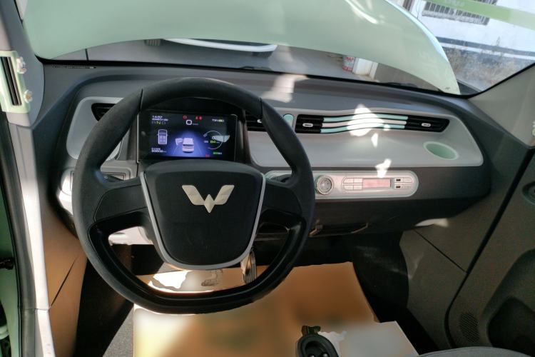 Used Wuling Hongguang MINIEV 2021 Macaron Fashion Model Lithium Iron Phosphate
