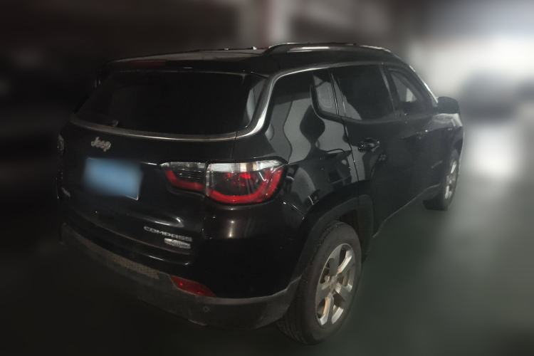 Used  Compass 2017 200T Automatic Family Edition
