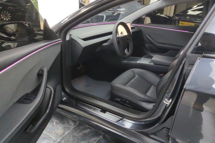 Used Tesla Model 3 2023 Rear-Wheel-Drive Version
