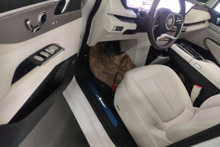 Used Buick GL8 New Energy 2024 Lu Zun Deluxe Edition 7-Seater
