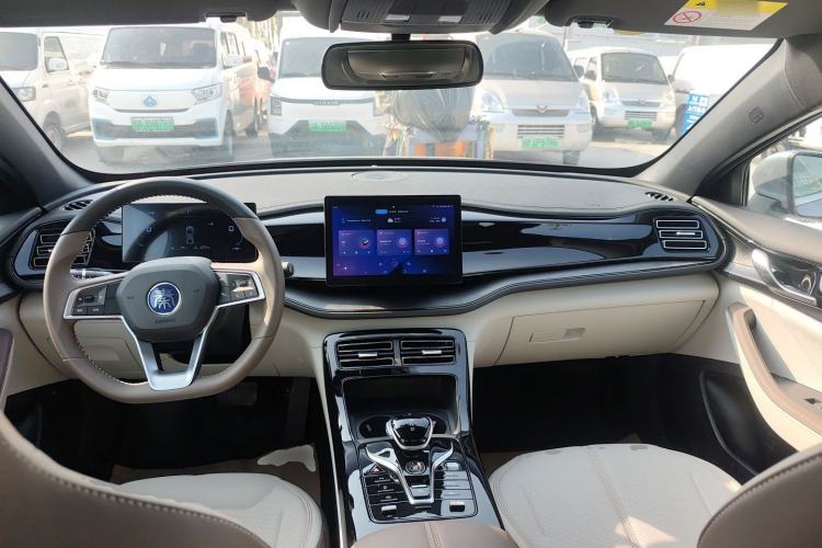 Used BYD Qin PLUS 2024 HONOR Edition DM-i 55KM Leading Model
