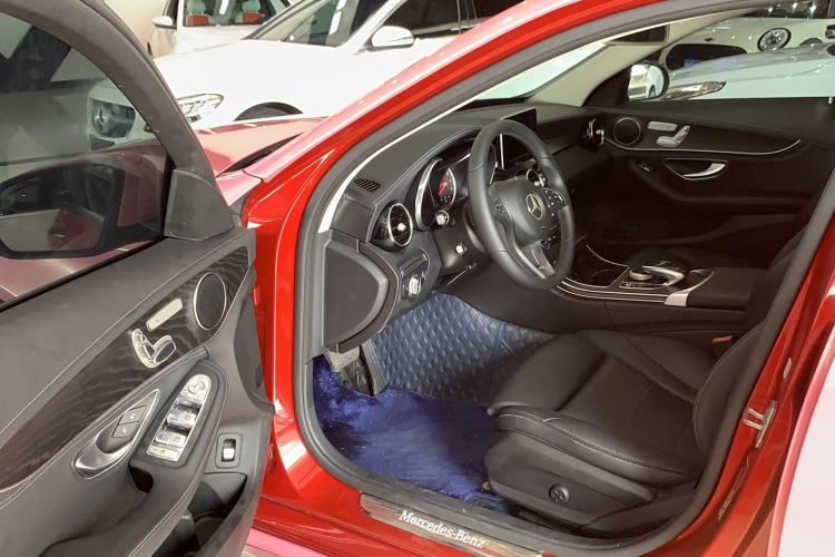 Used Mercedes-Benz C-Class 2017 Facelift C 200 L Sport Edition
