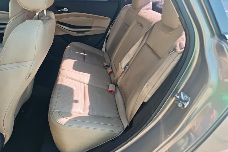 Used Ford Escort 2015 1.5L Automatic Fashion Model
