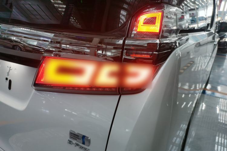 Used Toyota Vellfire 2020 Dual-Engine 2.5L HV Prestige Edition
