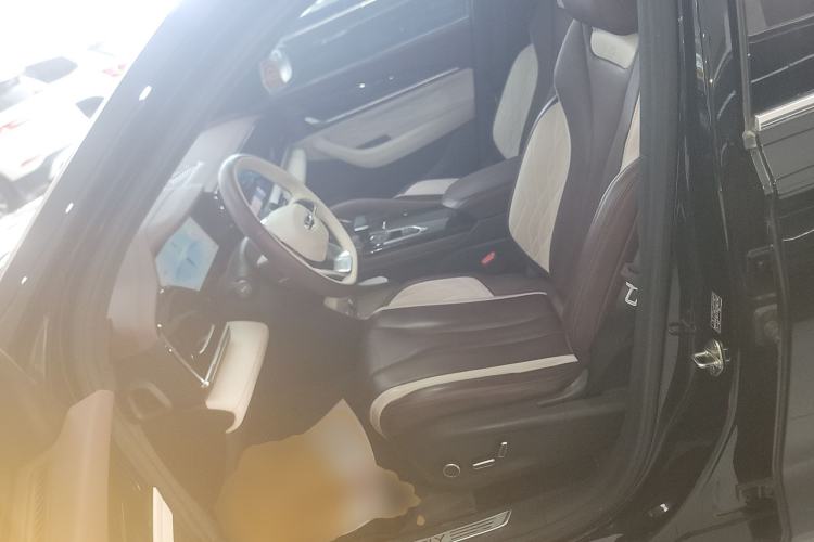 Used Geely Auto Monjaro L 2024 2.0TD High-Power Automatic Two-Wheel Drive Yunqi Version
