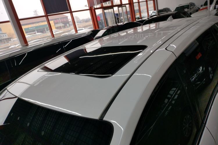 Used Buick GL8 2023 Facelifted Land Cruiser Executive Luxury Version
