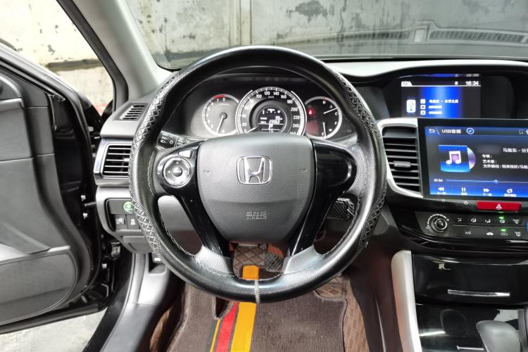 Used Honda Accord 2016 2.0L Comfort Edition
