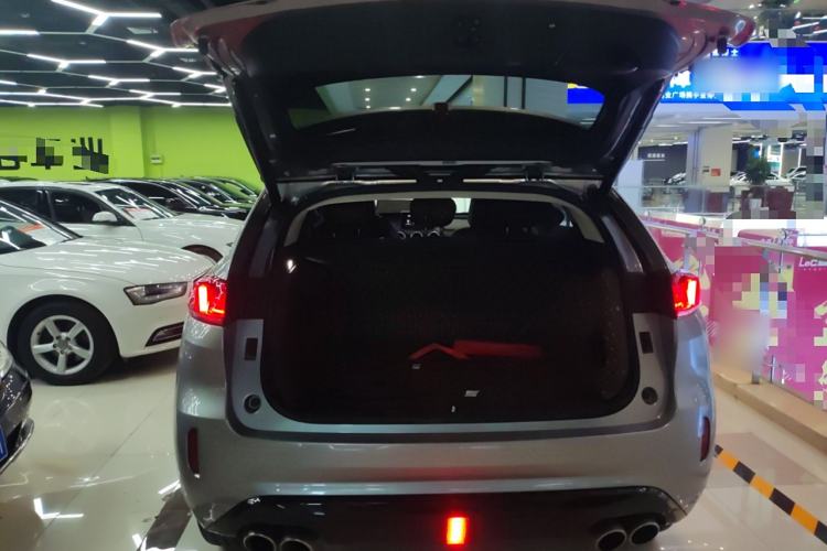 Used Wey VV7 2019 Upgraded Model 2.0T Flagship Version China VI
