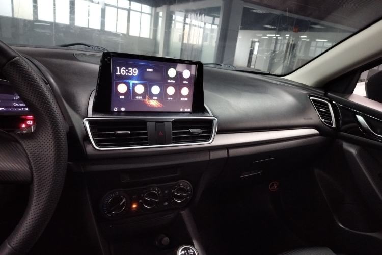 Used Mazda Mazda 3 Axela 2014 Sedan 1.5L Manual Comfort Model