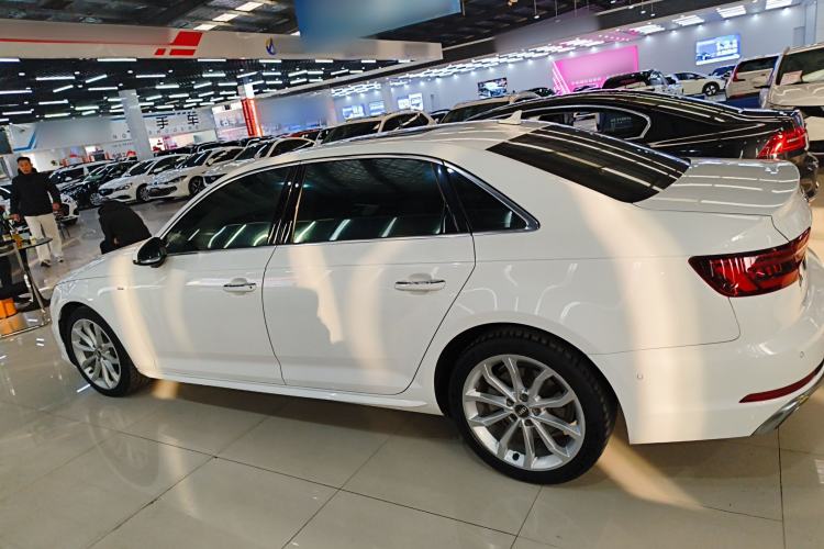 Used Audi A4L 2019 40 TFSI Fashion Version China V

