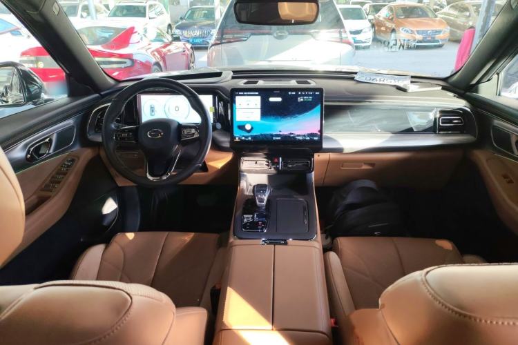 Used GAC Trumpchi ES9 2024 PHEV with 143 km Max