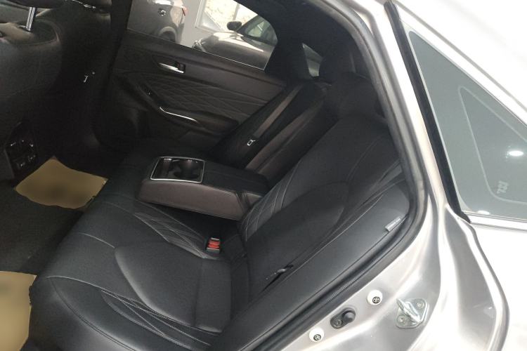 Used Toyota Avalon 2022 Dual-Engine 2.5L XLE Premium Edition
