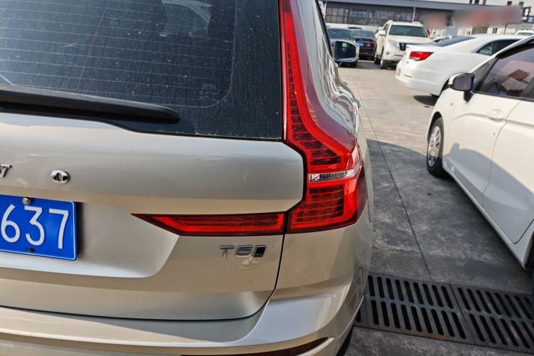 Used Volvo XC60 2018 T5 4x4 Smart Edition