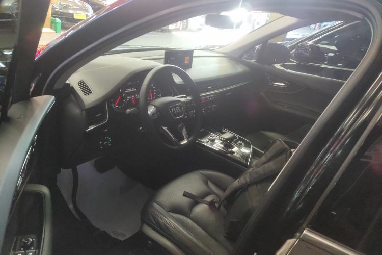 Used Audi Q7 2016 3.0 TFSI parallel import
