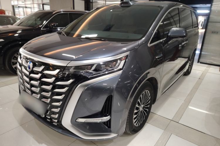 Used Denza D9 2025 DM-i Intelligent Drive 1020 Four-Wheel Drive Flagship Model