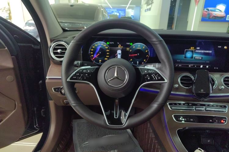 Used Mercedes-Benz E-Class 2021 Facelift E 260 L
