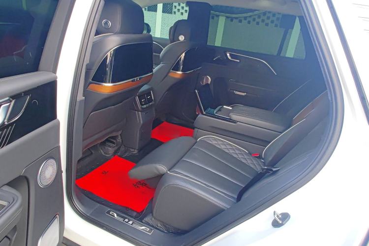 Used Hongqi E-HS9 2022 660 km Range Flagship Edition Four Seats
