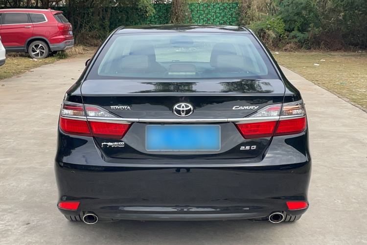 Used Toyota Camry 2016 2.5G 10th Anniversary Deluxe Navigation Edition
