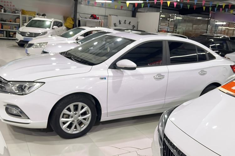 Used Roewe i5 2020 1.5L Automatic 4G Connected Linghao Edition
