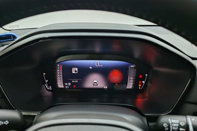 Used Honda Breeze 2023 240TURBO Two-Wheel-Drive Luxury PRO 7-Seater
