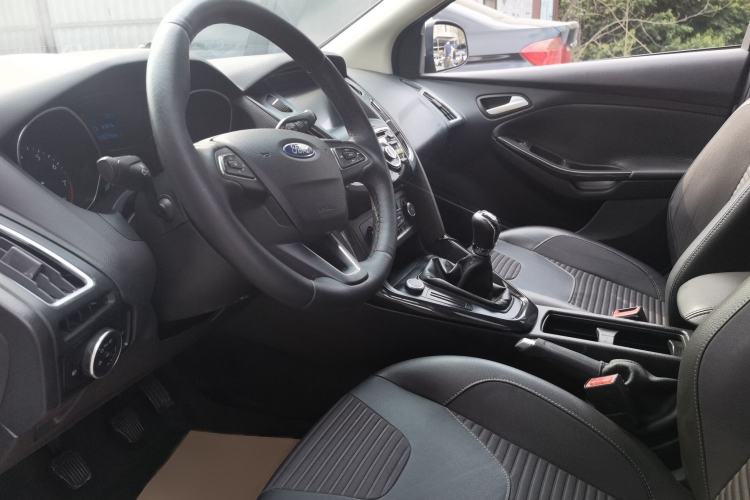 Used Ford Focus 2017 Hatchback 1.6L Manual Fashion Edition SmartDrive Version
