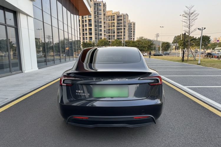 Used Tesla Model 3 2025 Rear-Wheel-Drive Version
