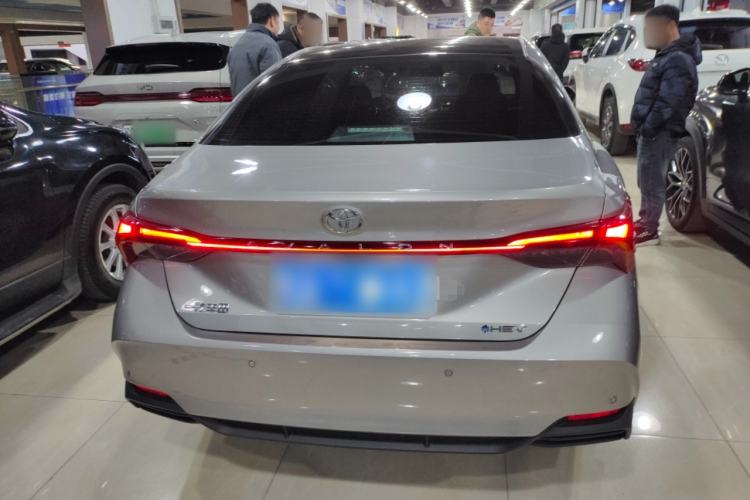 Used Toyota Avalon 2024 Dual-Motor 2.0L Luxury Edition
