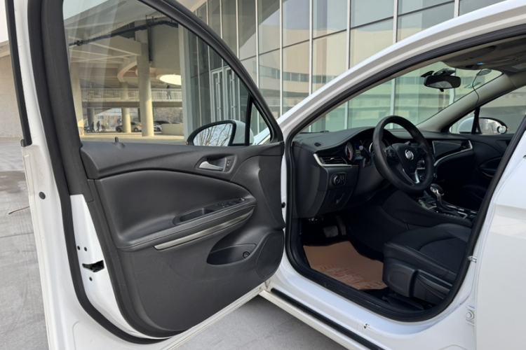 Used Buick Verano 2015 Sedan 20T Dual-Clutch Leading Model
