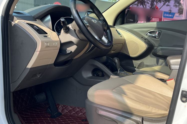 Used Hyundai ix35 2013 2.0L Automatic Two-Wheel Drive Smart GLS China IV Standard
