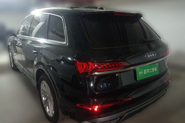 Used Audi Q7 2023 45 TFSI quattro S line Sport model