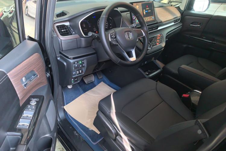 Used Honda Odyssey 2024 2.0L eHEV Sharp & Enjoy Edition
