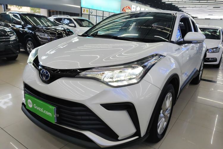 Used Toyota IZOA 2021 Dual-Motor 2.0L Yixiang Edition